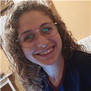 Hola me llamo Sonia Tengo 26 años y me gusta viajar mucho. Se hablar español y portugués. Estudio y trabajo. Si te gustaría aprender italiano de forma divertida y práctica ponte en contacto conmigo